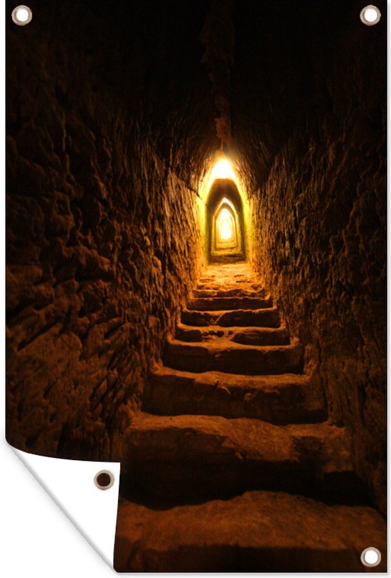 Tuinposter - Tuindoek - Tuinposters buiten - Tunnel die diep in de Azteekse Grote Piramide van Cholula in Mexico gaat - 80x120 cm - Tuin