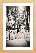 JUNIQE - Poster in houten lijst Montmartre, Paris -30x45 /Grijs & Wit