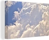 Canvas Schilderij Weergave van een bewolkte hemel - 120x80 cm - Wanddecoratie