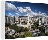 Canvas Schilderij Het Zuid-Amerikaanse Belo Horizonte in Brazilië - 90x60 cm - Wanddecoratie