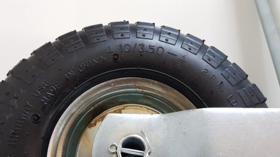Roue avant avec bandage pneumatique 48 mm - jante acier