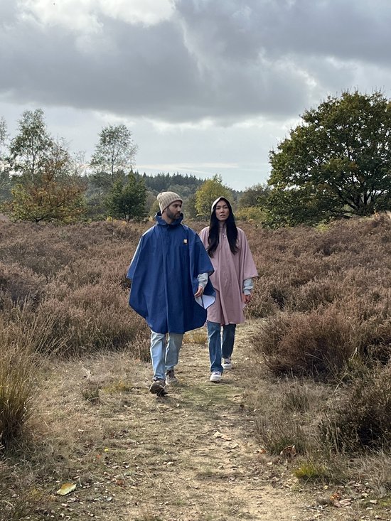 Koop bij : Tantä regenjas dames Nuovola Blue Glow – Hip in de Regen