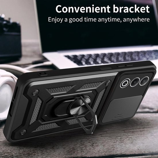 Zwarte telefoonhoes met ringstandaard en cameraprotectie. Handig voor handsfree kijken.