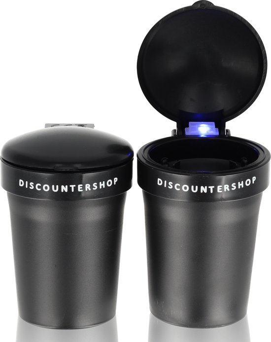 Twee zwarte auto asbakken met deksel. Eén is gesloten, de ander is open met blauwe LED verlichting.