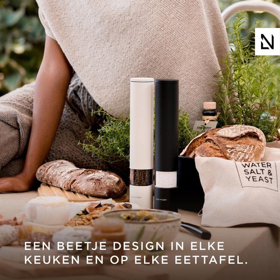 LARS NYSM Zout Pepermolen Handmatig groot (28,8cm) met instelbare keramische molen van grof naar fijn I Design Kruidenmolen (Carbon Black