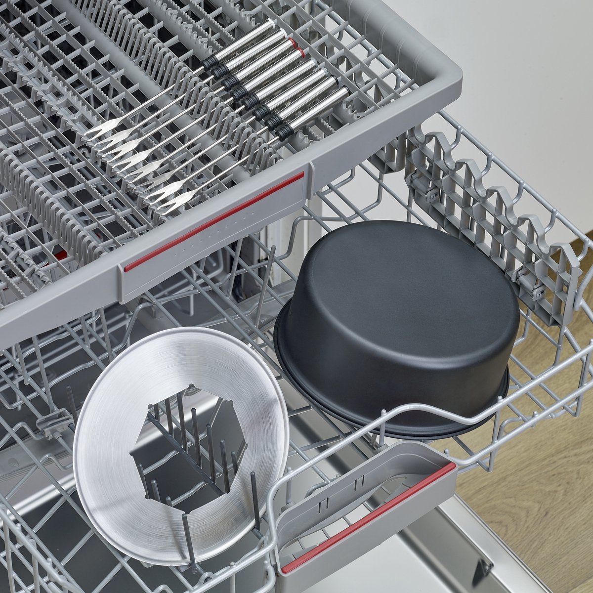 Severin RG 2347 - 2-in-1 Gourmetset & Fondue-pan - 8 personen - Regelbare thermostaat - 8 pannetjes & fondue vorkjes - Zwart – foto 3