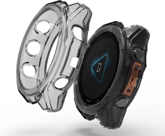 Transparante zwarte TPU beschermhoes voor een Garmin Fenix 8 smartwatch, met de watch face zichtbaar.