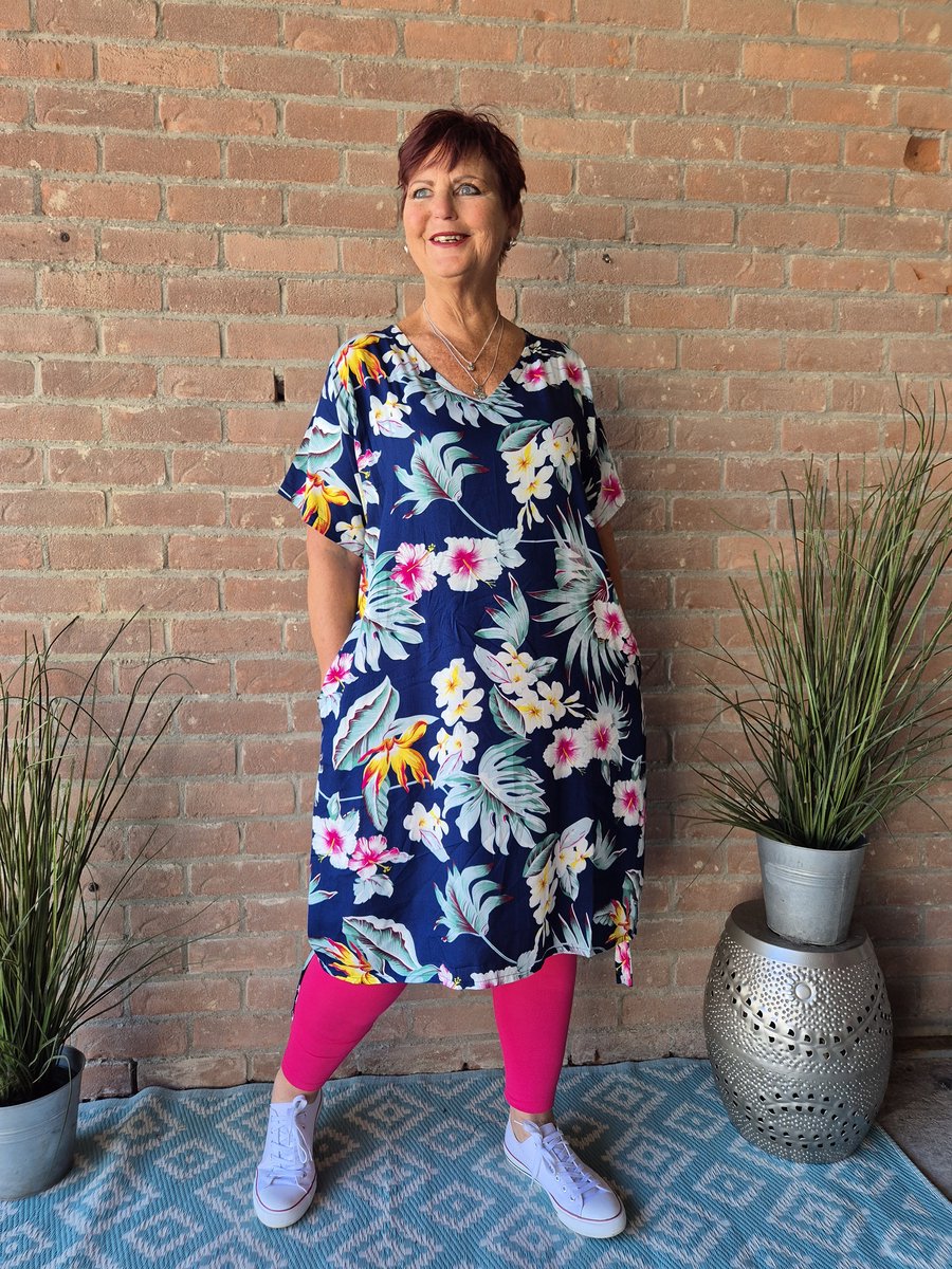 Bagoes jurk v-hals ceintuur bloem