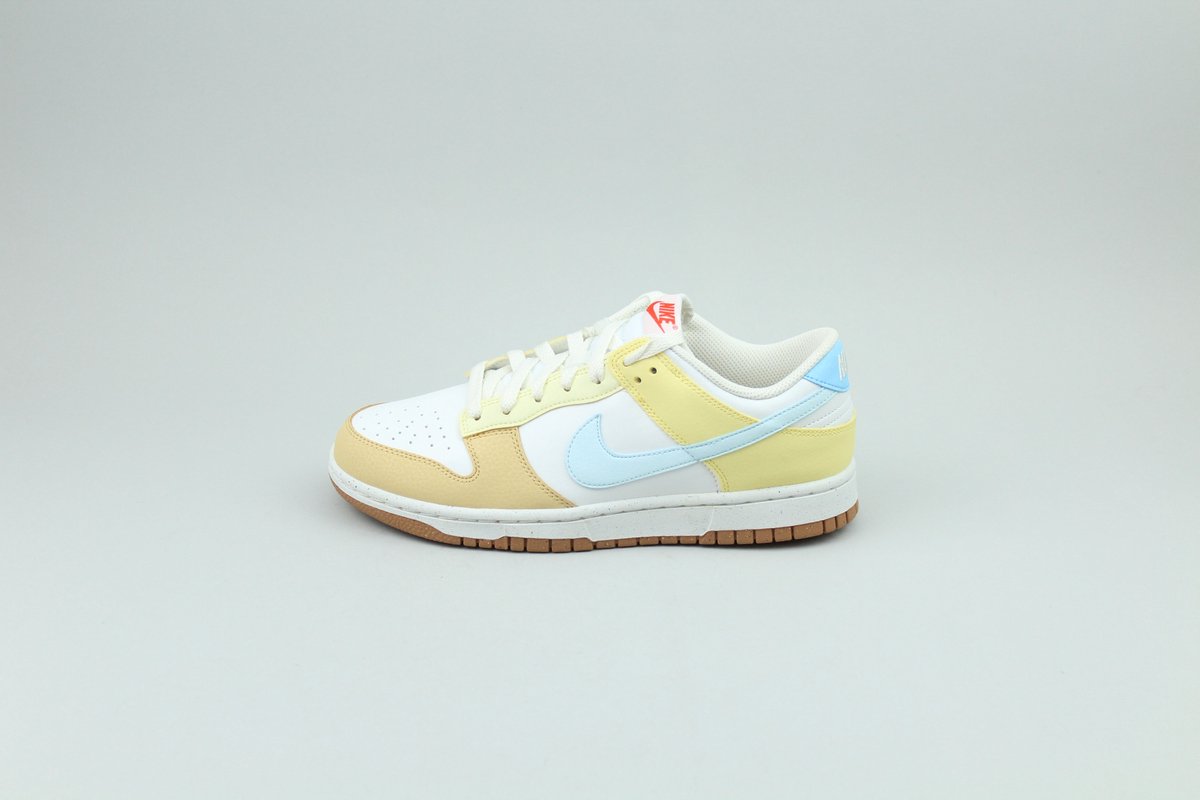 Nike Dunk Low Next Nature ‘Soft Alabaster’ . Wit