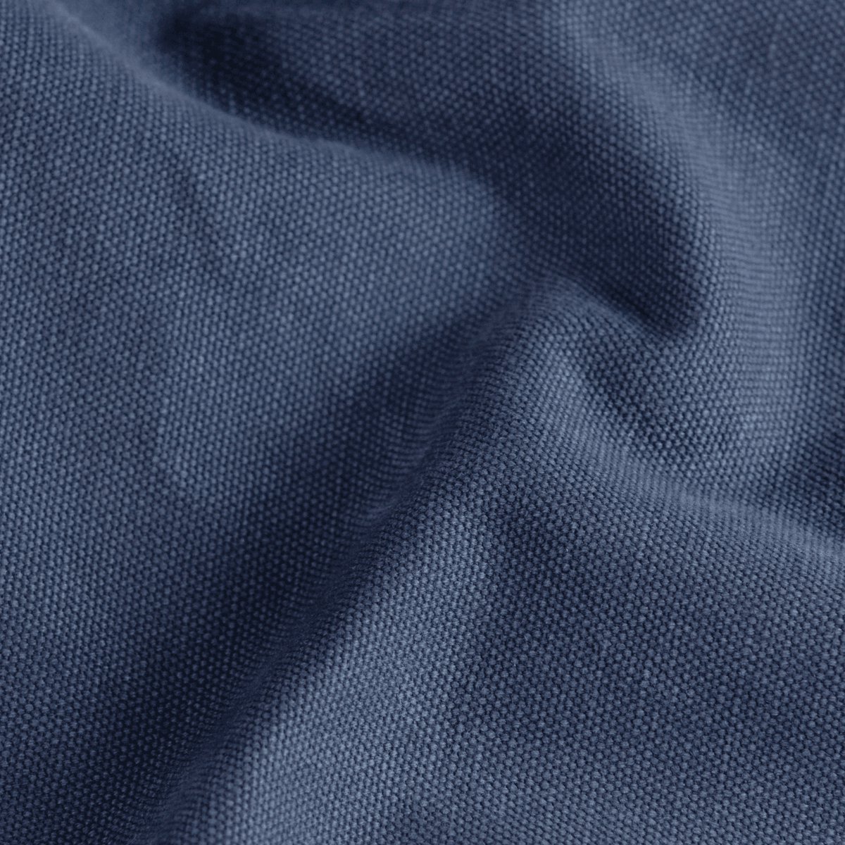 Afbeelding 2 van Stoov S2 Warmtedeken | Big Hug XL | Duurzaam & Draadloos | Infrarood warmtedeken | Verwarmd stoelkleed | 45x135 cm | Midnight Blue XL | Canvas | Plus batterij