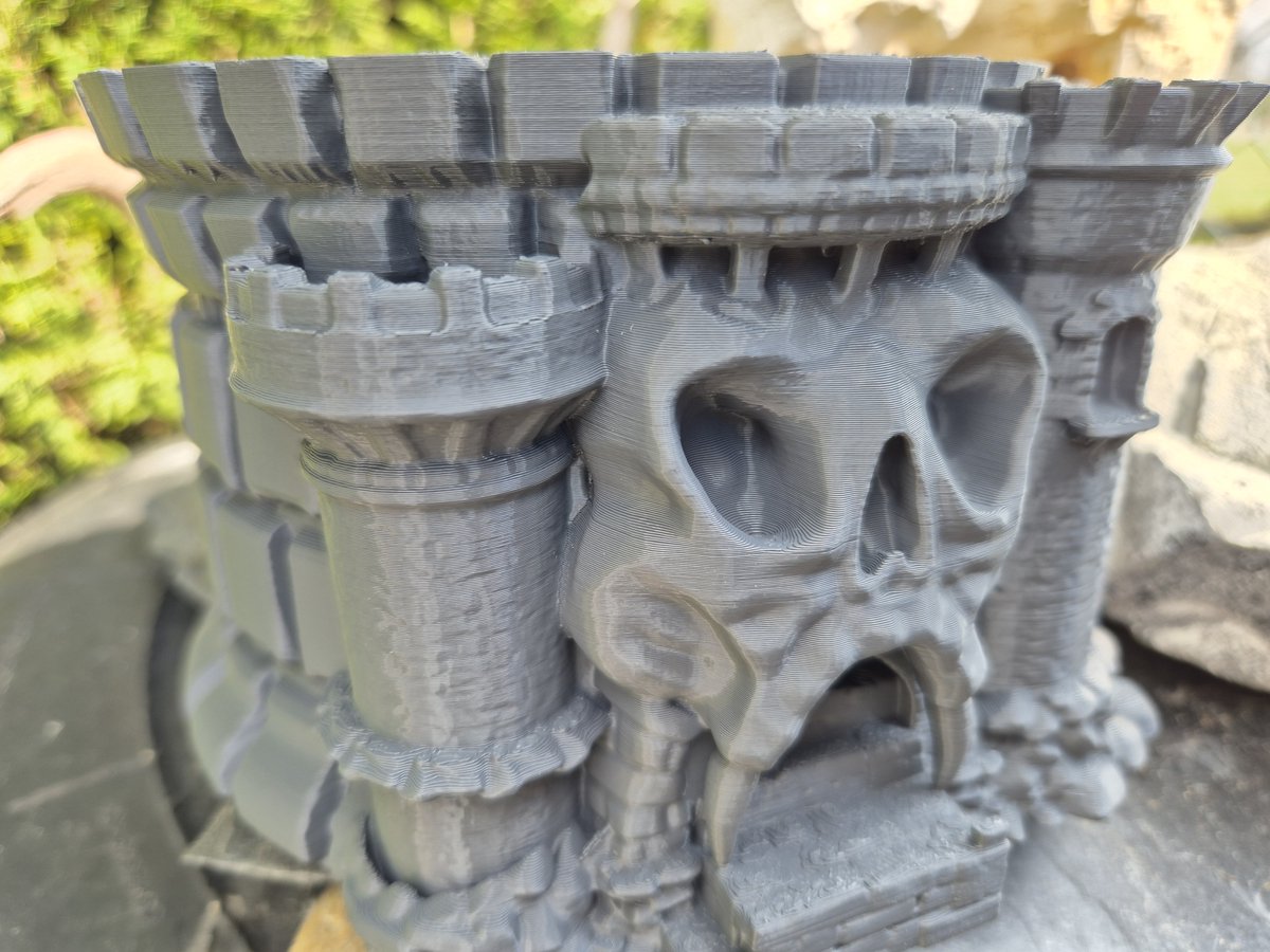 Bloempot - Kasteel met Schedel / Skull - Voor Binnen & Buiten - Grijs - Zeer Gedetailleerd - Professionele 3D Print