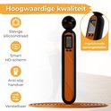 Oranje springtouw met digitale teller, met tekst over duurzaam koord en anti-slip handvat.