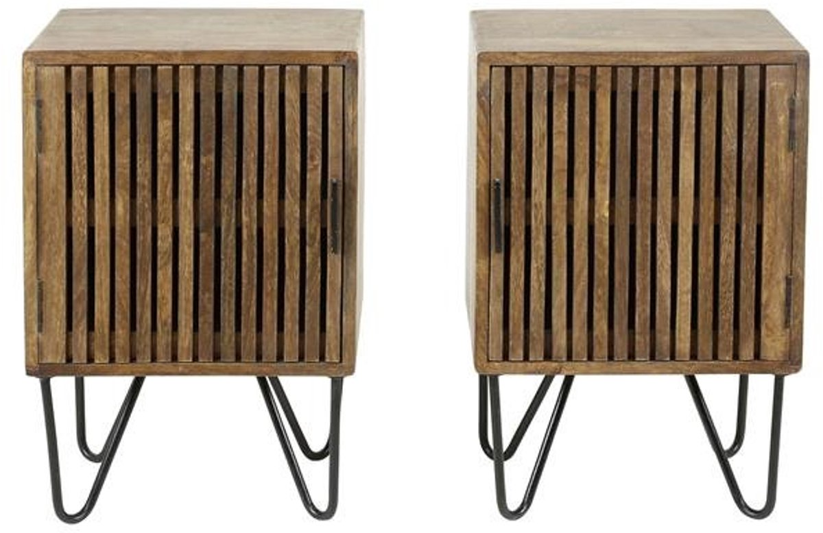 Luxe nachtkastje met Deurtjes (set van 2 stuks) - Nachtkastje Metaal Industrieel Hout - Nachtkastjes - Bijzettafeltjes Woonkamer Klein - Bijzettafels Bank Vierkant Hout & Zwart Landelijk (40 cm x 30 cm x 60 cm)