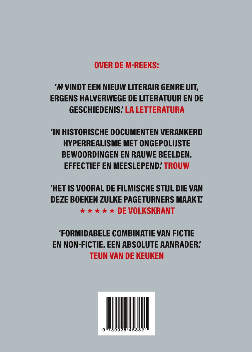 Achterkant van een boek met recensies.