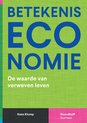 Boek met blauwe tekst 'BETENENIS ECO NOMIE' op groene achtergrond. Ondertitel 'De waarde van verweven leven'.