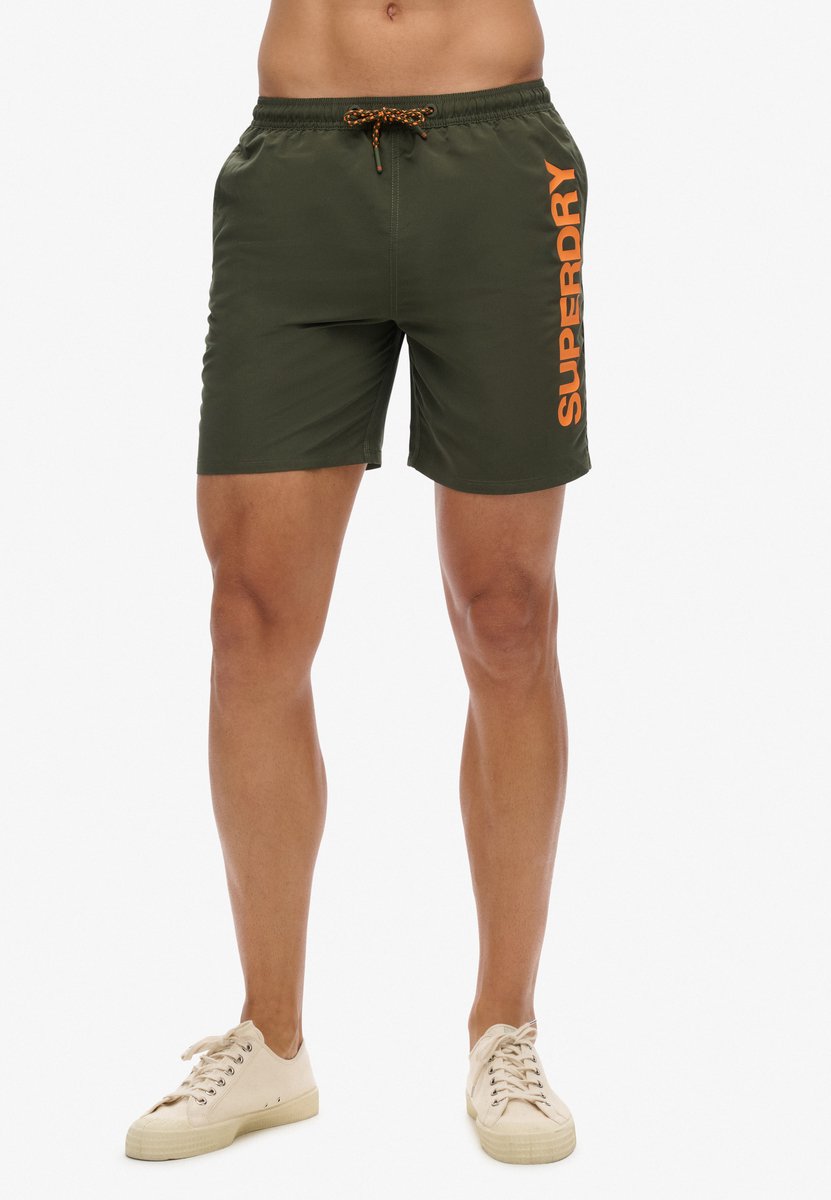 Superdry SPORT GRAPHIC 17″ SWIM SHORT Heren Groen