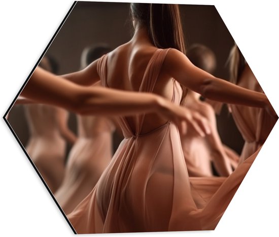 Dibond Hexagon - Elegante Vrouwen in Jurken aan het Dansen - 40x34.8 cm Foto op Hexagon (Met Ophangsysteem)