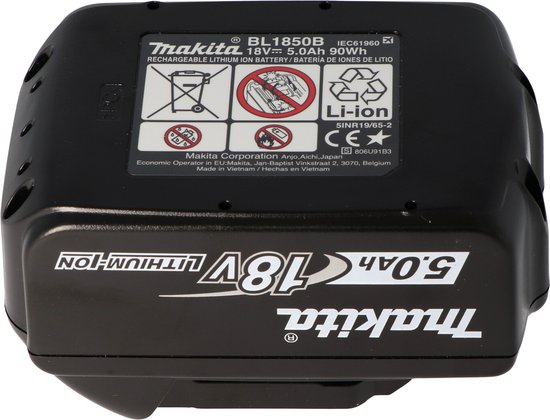Onderkant van zwarte Makita 18V 5.0Ah Lithium-Ion accu met productinformatie en symbolen.