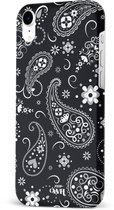 xoxo Wildhearts Paisley Dawn Black - Single Layer - Zwart hoesje geschikt voor iPhone Xr hoesje - Hartjes patroon case bloemen - Siliconen en TPU hoesje geschikt voor de iPhone Xr - zwart