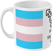 Beker Mok Transgender Vlag Print - Tekst: Born This Way - 350ml - Keramiek - Wit