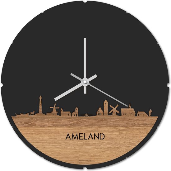 Skyline Klok Rond Ameland Eikenhout - Ø 44 cm - Stil uurwerk - Wanddecoratie - Meer steden beschikbaar - Woonkamer idee - Woondecoratie - City Art - Steden kunst - Cadeau voor hem - Cadeau voor haar - Jubileum - Trouwerij - Housewarming -