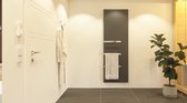 Metalen infrarood kachel badkamer met 43 cm brede RVS handdoekdroger 550 watt, Grafiet, Welltherm