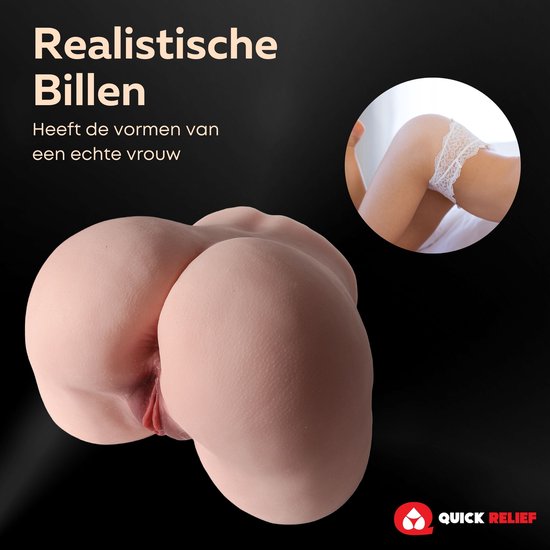 Realistische billen met een vrouwelijke vorm en een detailopname in kousen.