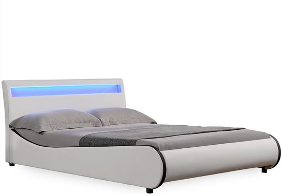 Bed Charles - LED - Bedframe - Kunstleer - 140x200 cm - Wit - Modern design