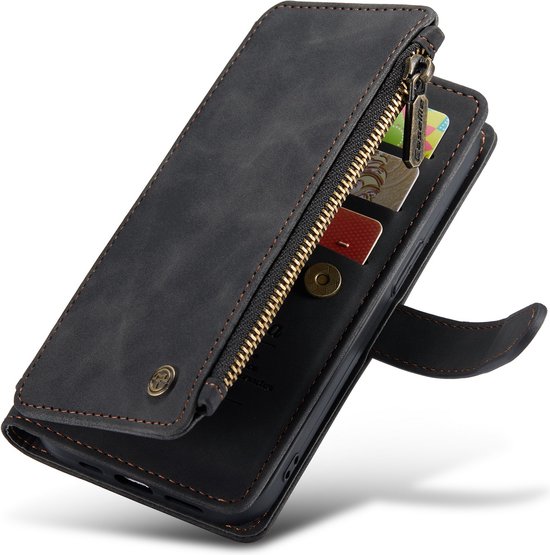 Zwarte portemonnee hoes voor iPhone met ritsvak gesloten, magnetische sluiting en kaarthouders.