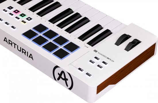 Arturia Keylab Essential 61 mk3 White - MIDI controller, 61 toetsen, wit |  bol