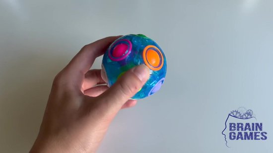Transparant Magische Bal fidget speelgoed stressbal 6,5 cm.