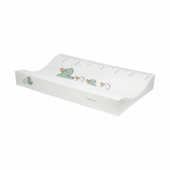 Wit bébé-jou aankleedkussen met grijze stippen en een print van eenden met meetlint.