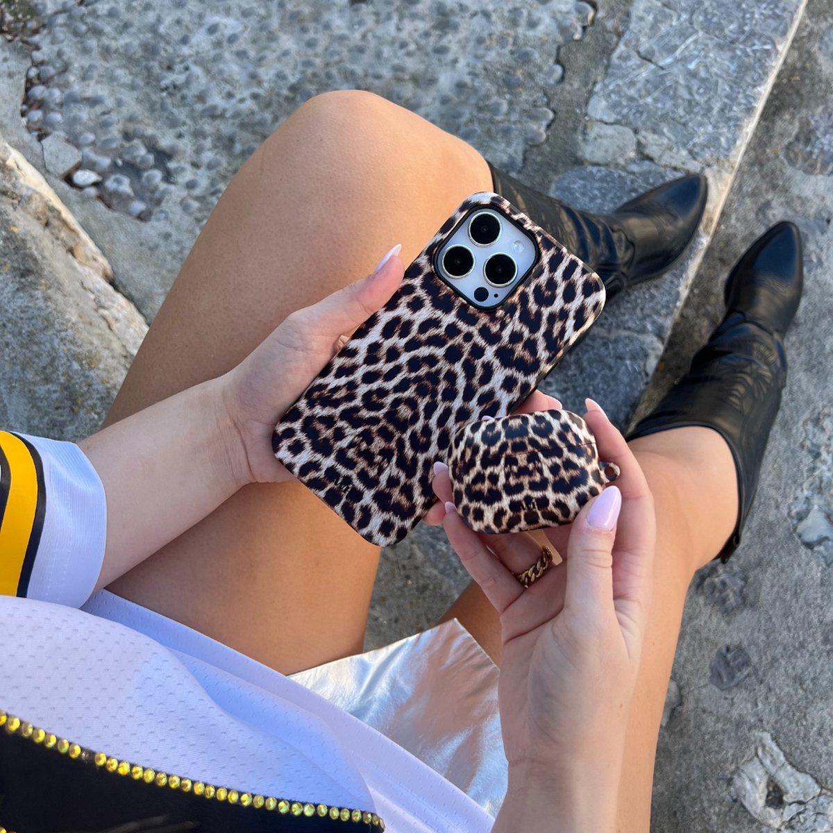 iPhone 16 Plus telefoonhoesje met AirPods case | Double Layer schokbestendig panterprint tijgerprint - Afbeelding 3