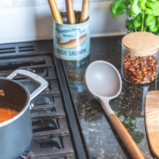 CREATE Bestekset van gebroken wit en hout, 11 gebruiksvoorwerpen, siliconen en beukenhout, BPA-vrij, hittebestendig tot 230 °C