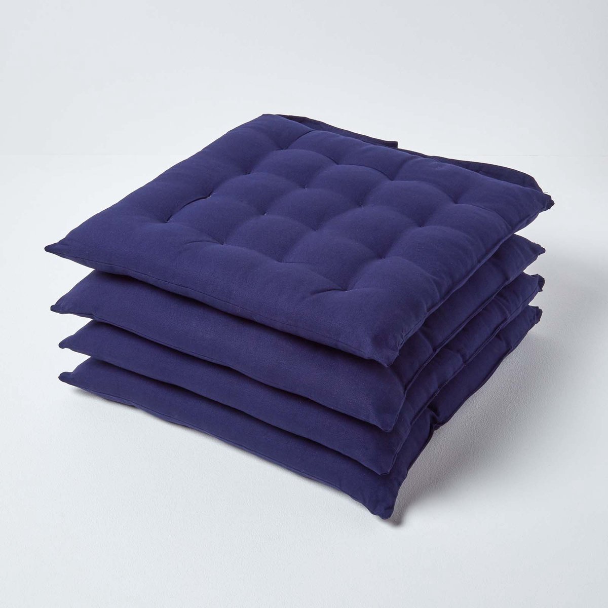 Homescapes stoelkussens – set van 4 zitkussens – katoen – 40x40 cm – marineblauw – met lint – voor eetkamer & buitengebruik