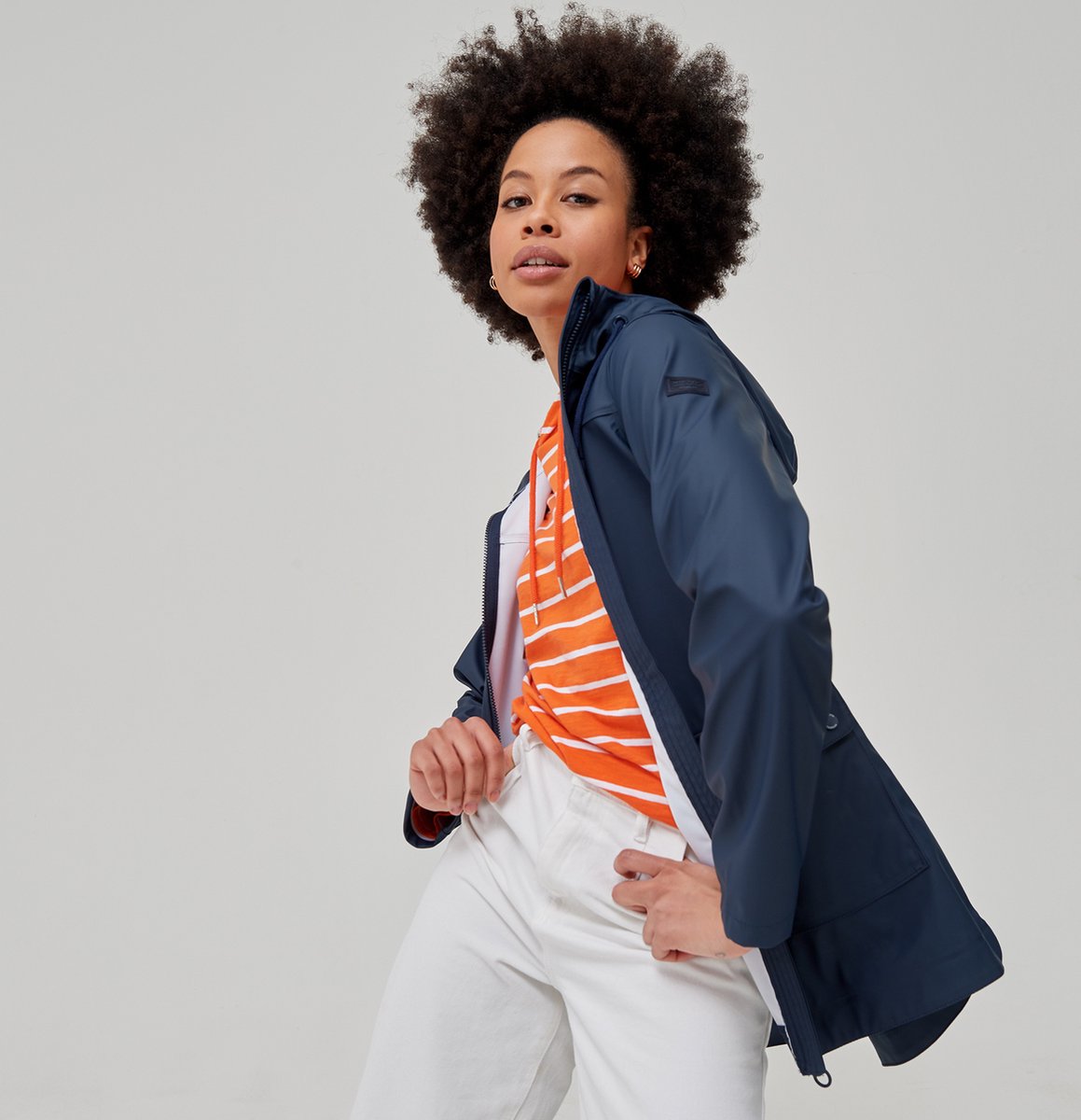 De Regatta Tinsley jas dames waterbestendig met capuchon Marine Blauw