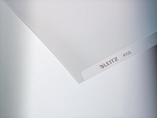 Leitz 4100 insteekhoes met gestructureerde rand, half transparant.