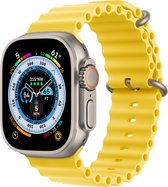 Smartwatchbandje Ocean By Ossora - Geel - Geschikt voor Apple Watch bandje 42 / 44 / 45 / Ultra / 49mm - elastomeer bandje - Apple Watch Ultra Ocean