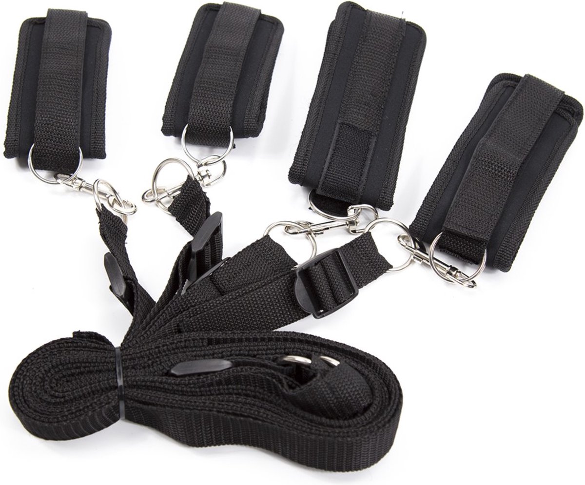 Banoch | Bondageset voor onder bed | stevige zachte neopreen boeien | makkelijk verstelbaar | zwart — afbeelding 11
