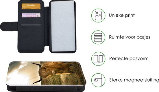 Bookcase pour iPhone 13 Pro Max Bookcase - Highlander écossais - Soleil - Animaux - Avec compartiments - Étui portefeuille avec fermeture magnétique