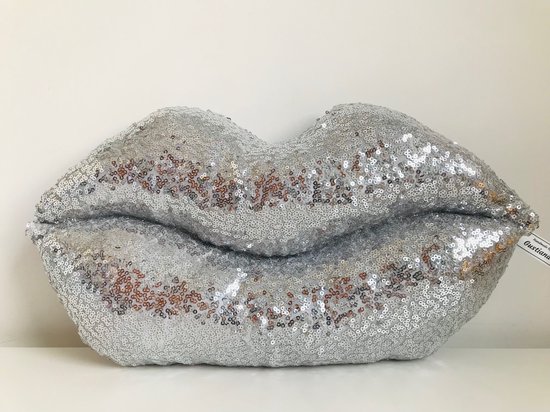 Gustiana® Lip kussen - Satijn & Pailletten - Zilver - Valentijnscadeau - Moederdag cadeau - Verjaardagscadeau