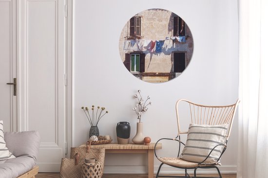 Corde à linge avec vêtements à Rome en Italie Cercle mural aluminium ⌀ 90 cm - impression photo sur cercle mural / cercle vivant / cercle de jardin (décoration murale)