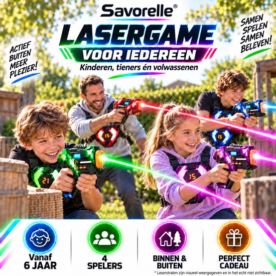 Vier lachende kinderen, tieners en volwassenen spelen lasergame met groene, rode, blauwe en paarse laserpistolen en vesten.