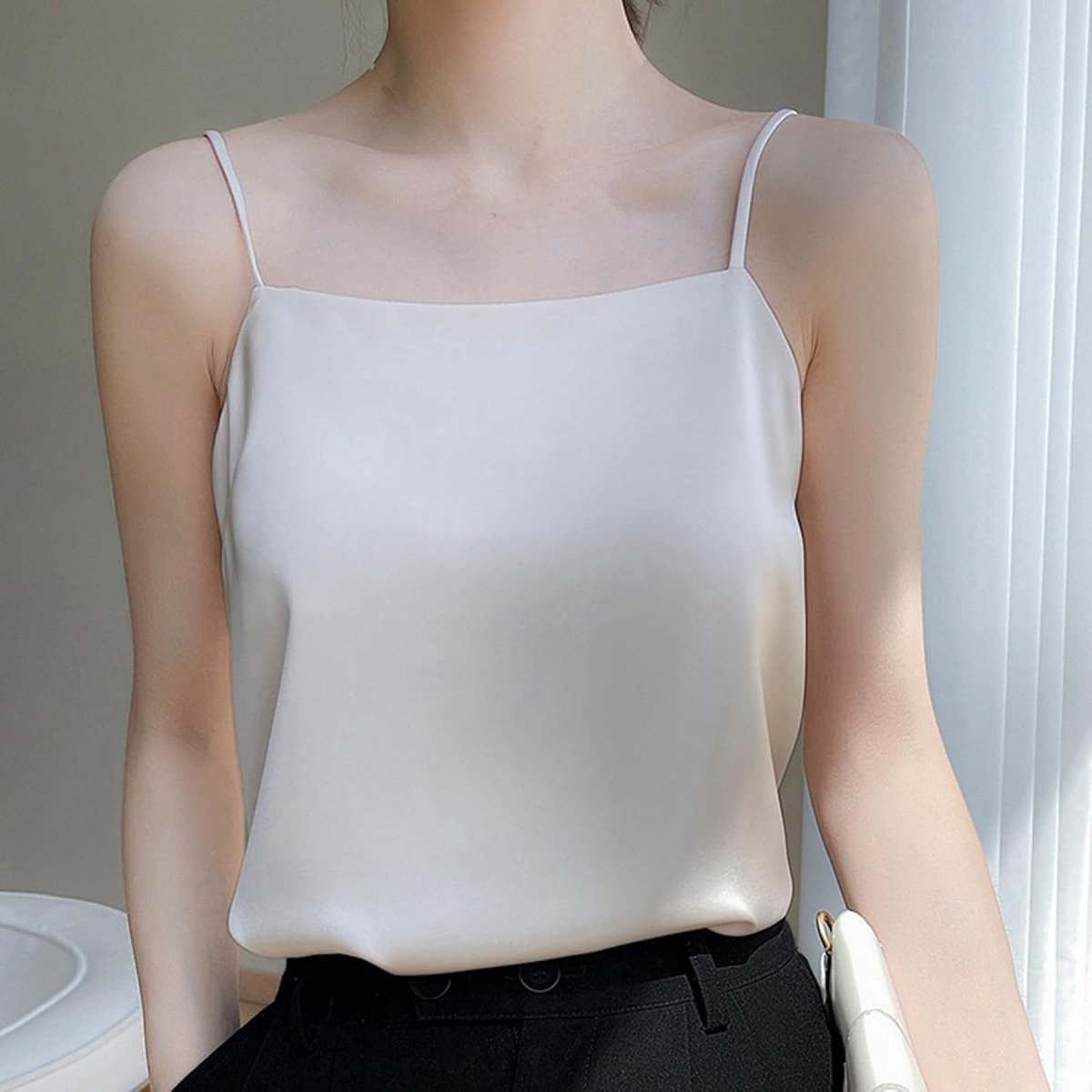 Zijden Vest - Zomer Dun Dames Hemdje Groen Satijn Hals Mouwloos Tank Top Modieus Losvallend Klein Hemdje Sexy Top Elegant Kantoor Dames Kort Pak Met Vest Informeel