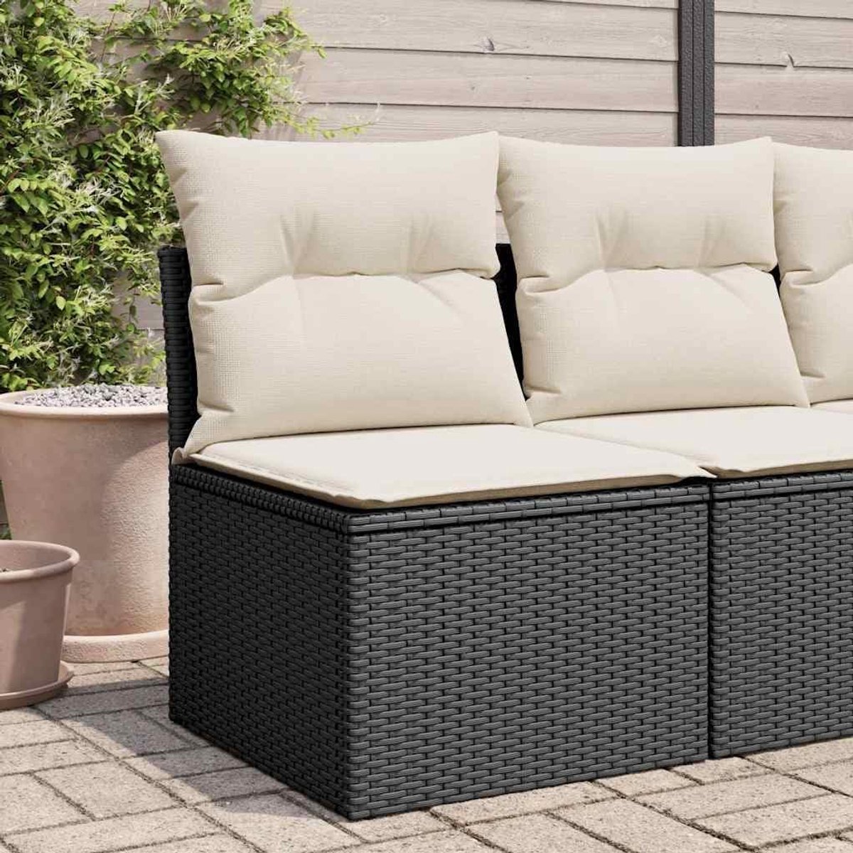 Tuinstoel van PE-rotan met kussen, zwart