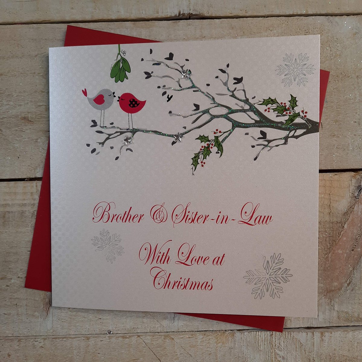 White Cotton Cards broer en zuster met Love At Christmas handgemaakt roodkeeltje in boom kaart - ShopVlot