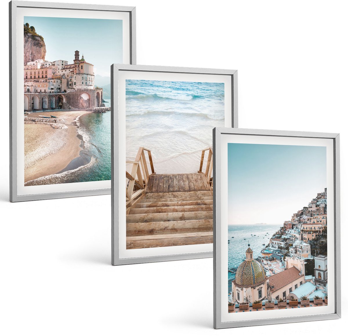 Coloray 3-Delige Schilderij Set - Zomerse Pastelkleuren Met Architectuur Aan Zee En Strand - 40 x 60 cm - Wanddecoratie - Schilderijen Set - Kantoor - Moderne Wanddecoratie