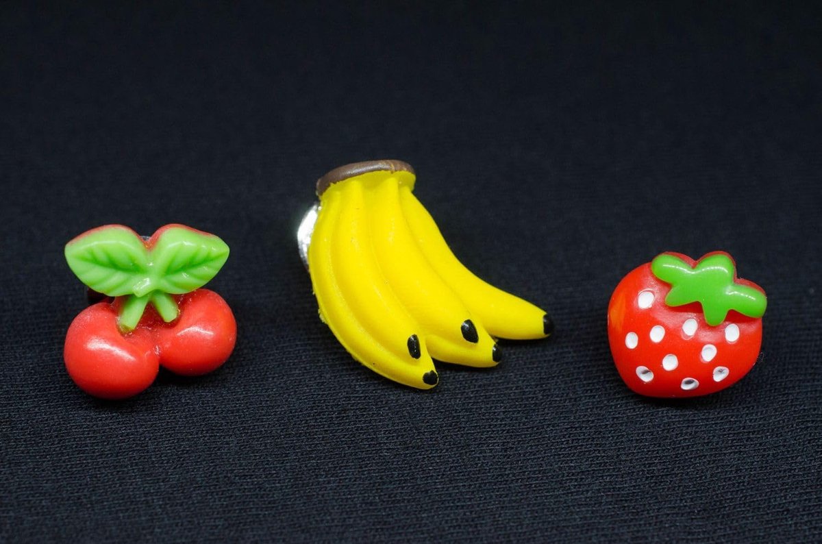 Broches, bananenplant, aardbeien, kersen, eten, vruchten, handgemaakt, modesieraad, speld, button pinnen