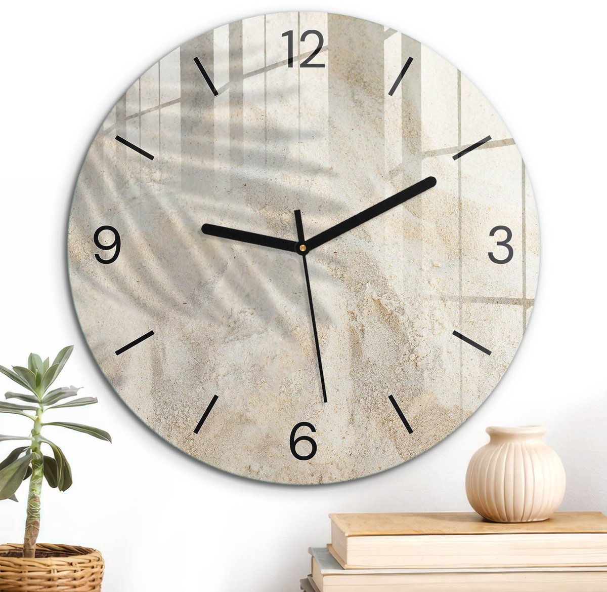 ArtPrintCave Beige Glazen Klok - Wandklok 30 cm - Muurklok Rond - Palmbladeren Unieke Klok - Achtergronden En Patronen Stille Wandklok - Zwarte Klokwijzers