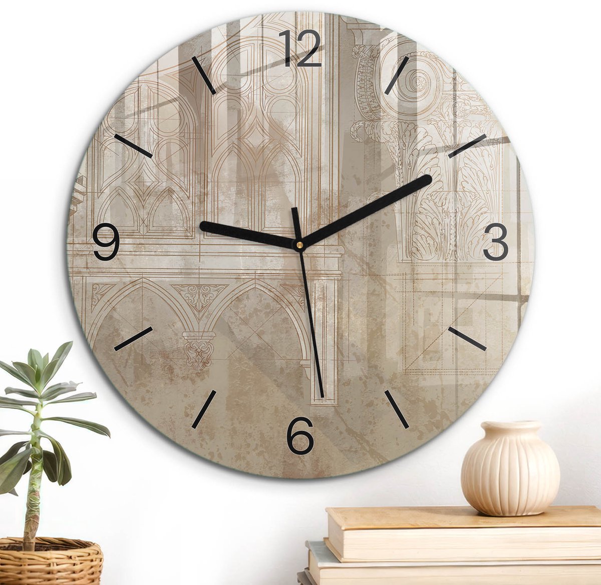 ArtPrintCave Beige Glazen Klok - Wandklok 30 cm - Muurklok Rond - Gotische Architectuur Wandklok Keuken - Kunst Unieke Klok - Zwarte Klokwijzers
